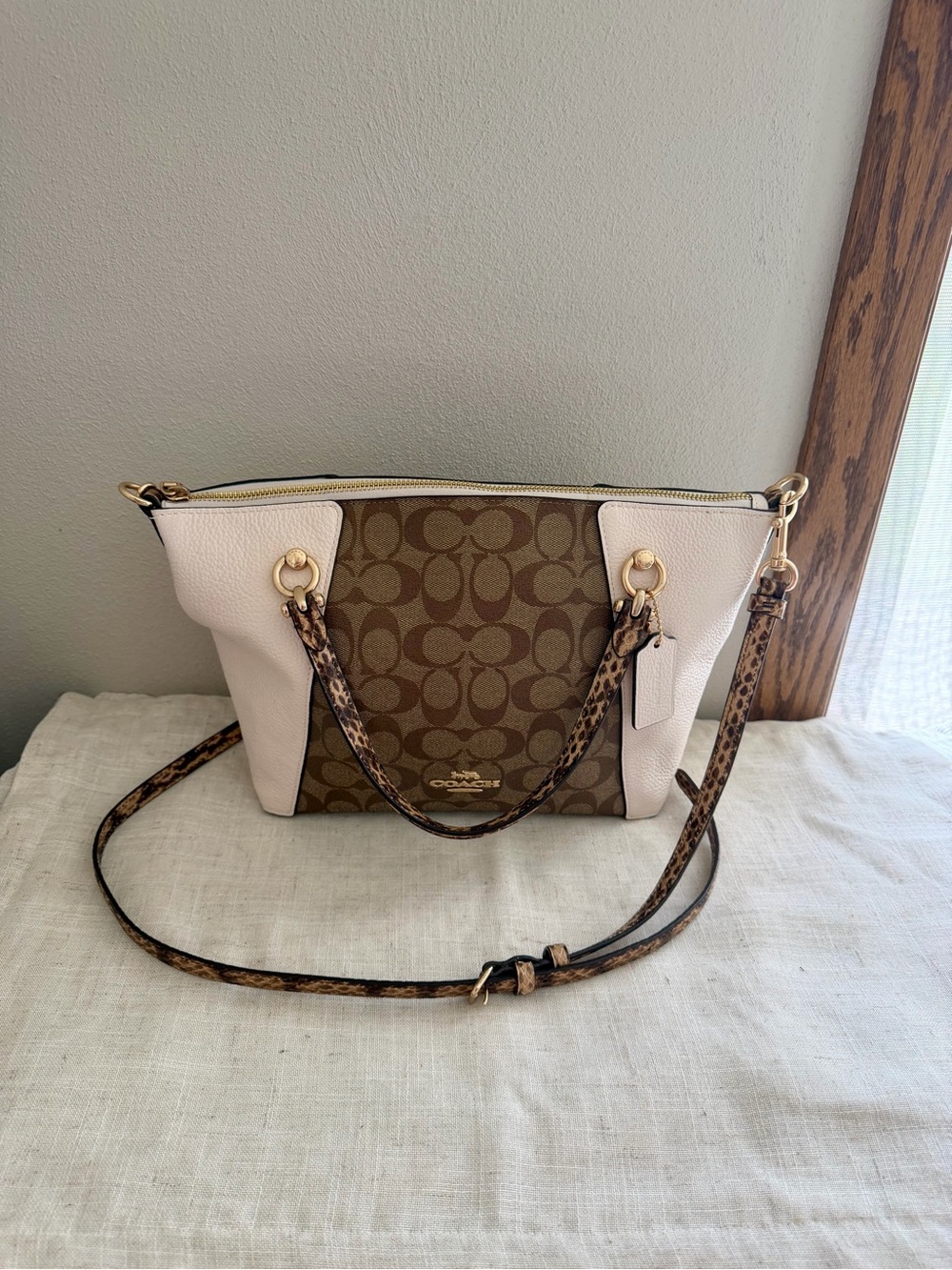 Coach Kacey White Snakeskin Satchel Crossbody Bag In Blocked Signature Canvas - Picture 2 of 15